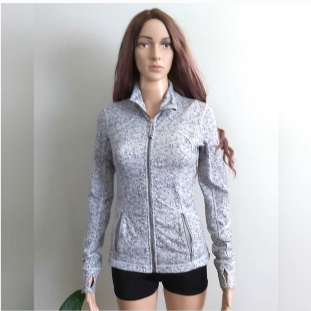 Lulelemon jacket sweatshirt size 4 gray abstract floral print running